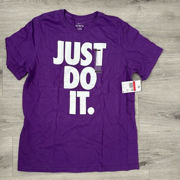 Nike Purple Men's Shirt Large - Picture 1 of 1